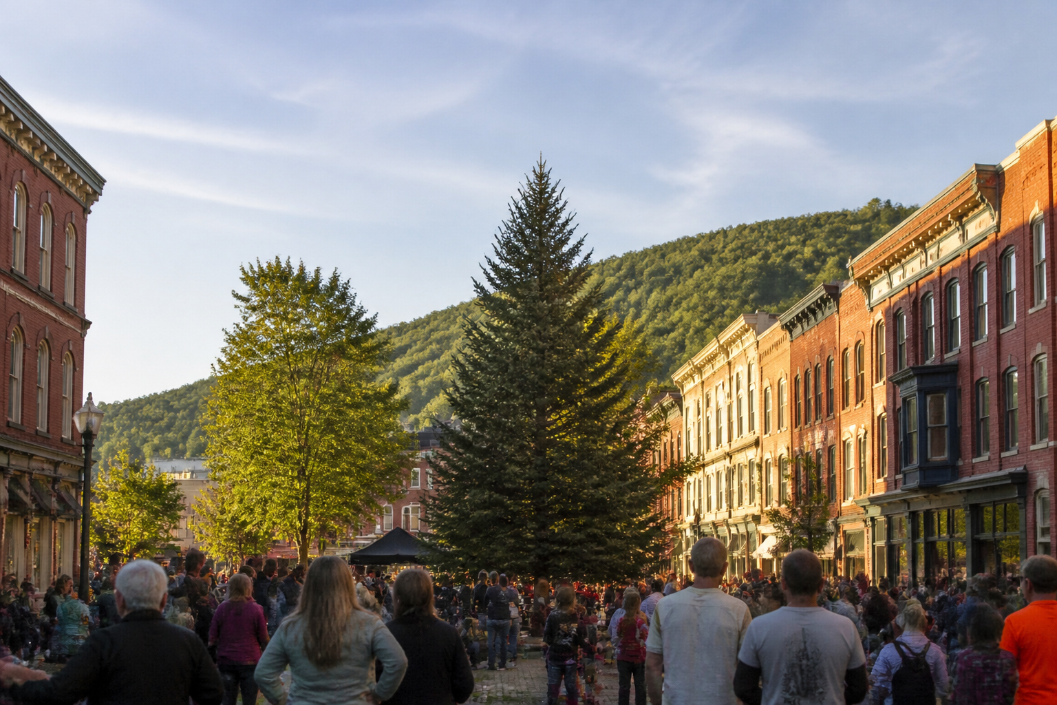 Downtown Frostburg Tree-Lighting Ceremony