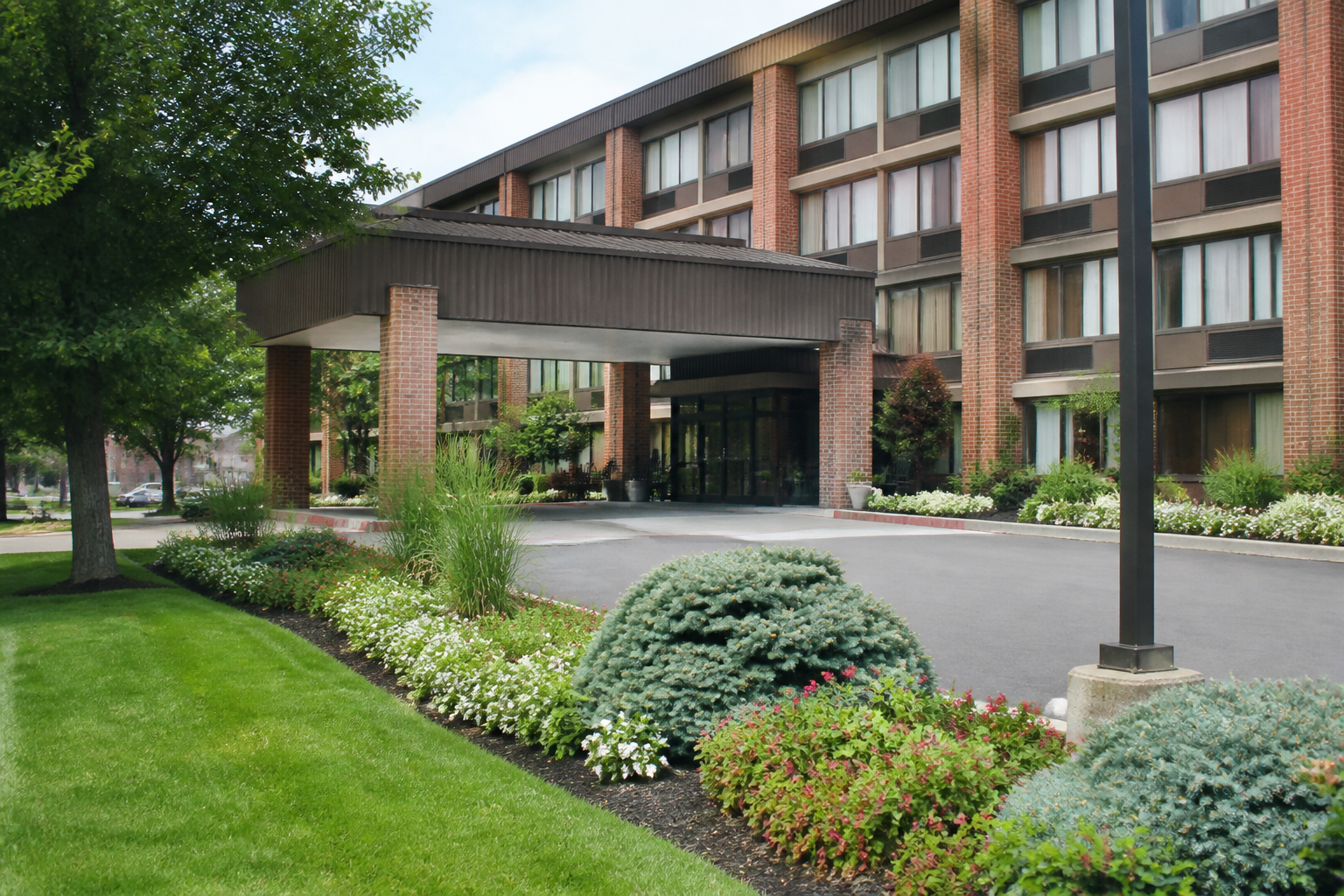 Ramada by Wyndham Cumberland Downtown